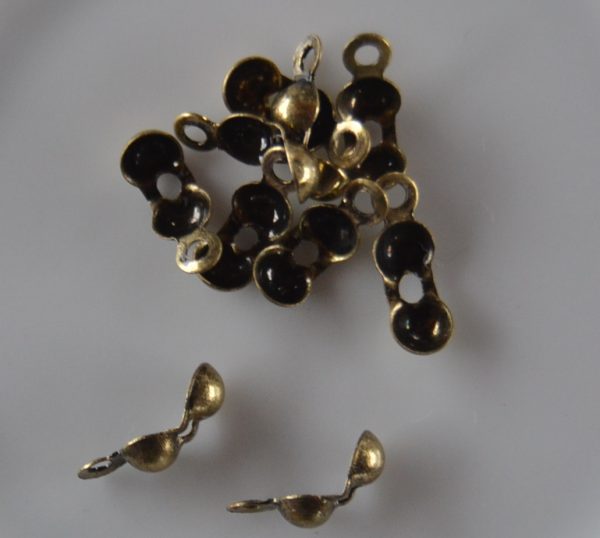 Kalotjes met oog 5mm - Old Gold