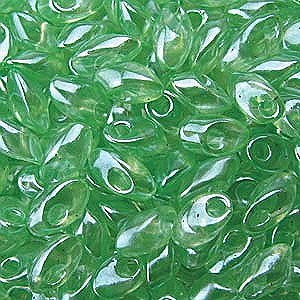 Long Magatama Bead 4 x 7mm Transparant Mint Luster 3510