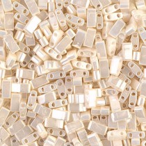 Half Tila bead 5x2.3mm - Antique Ivory - 592