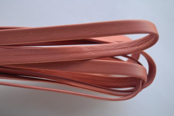 Plat leder 10mm -  Rose - PROMOTIE