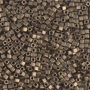 Cube beads 1.8mm