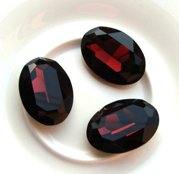 Swarovski Faceted Oval Fancy Stone 4127 - 30x22mm - amethyst