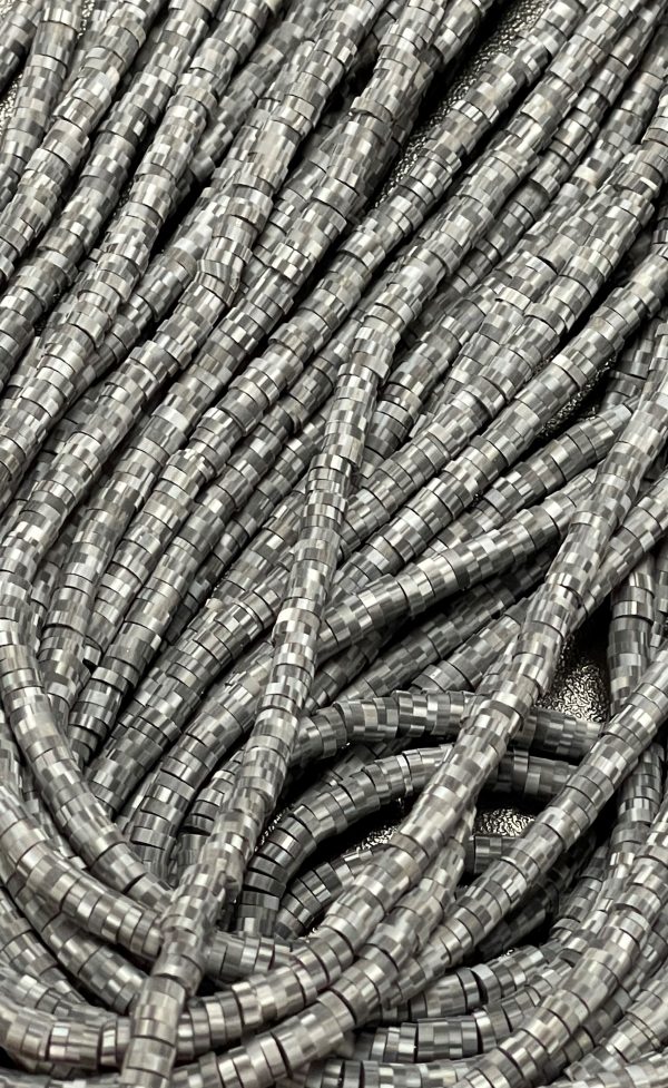 Katsuki beads 4mm op streng - grijs spikkel - Super promotie