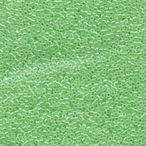 Delica Bead 11/0 - Lined Crystal Green Luster - 237