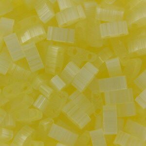 Half Tila bead 5x2.3mm - Silk Pale Yellow - 2554