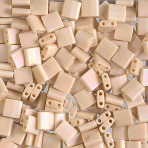 Tila Bead 5 x 5mm - Opaque Pear Mat - 493FR
