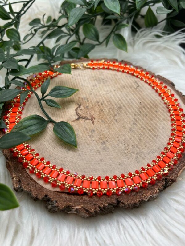 pakketje ketting TILA SQUARE - oranje/goud