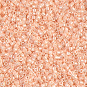 Delica Bead 11/0 - OPAQUE LIGHT PEACH CEYLON - 1532