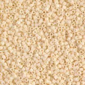 Delica Bead 11/0 -  opaque dark cream - 732