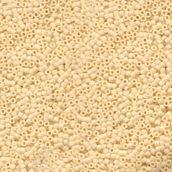 Delica Bead 11/0 - matte opaque cream - 762