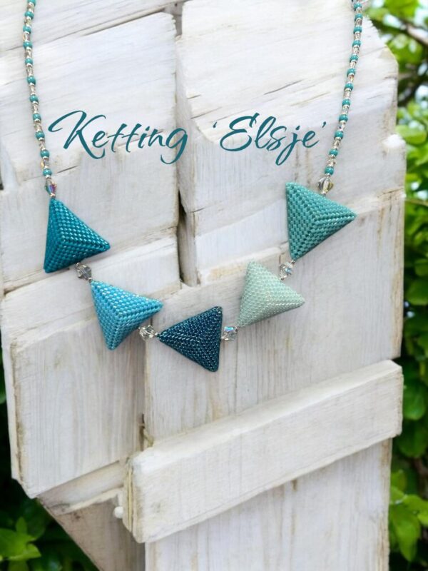 pakketje ketting Elsje - blauw